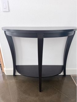Entryway table