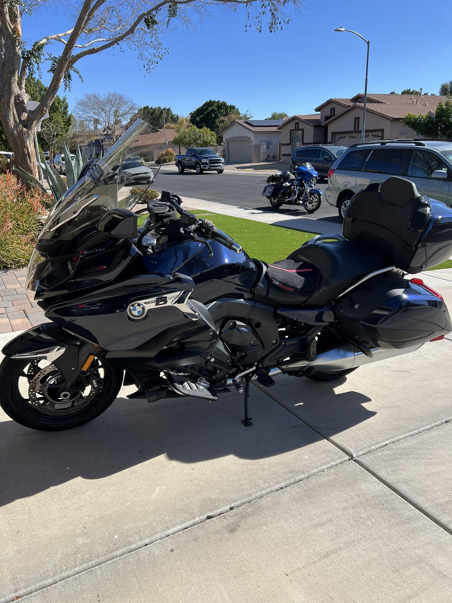 2019 BMW K1600B Grand America