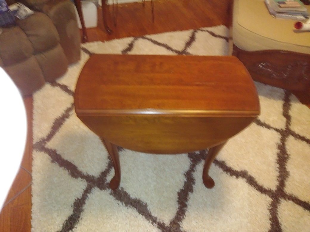 Mid century drop leaf side table