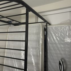 NEW BUNK BED WITH NEW TWIN MATTRESS