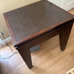 1 End Table 