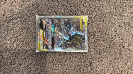 Garchomp and Giratina GX Pokémon card