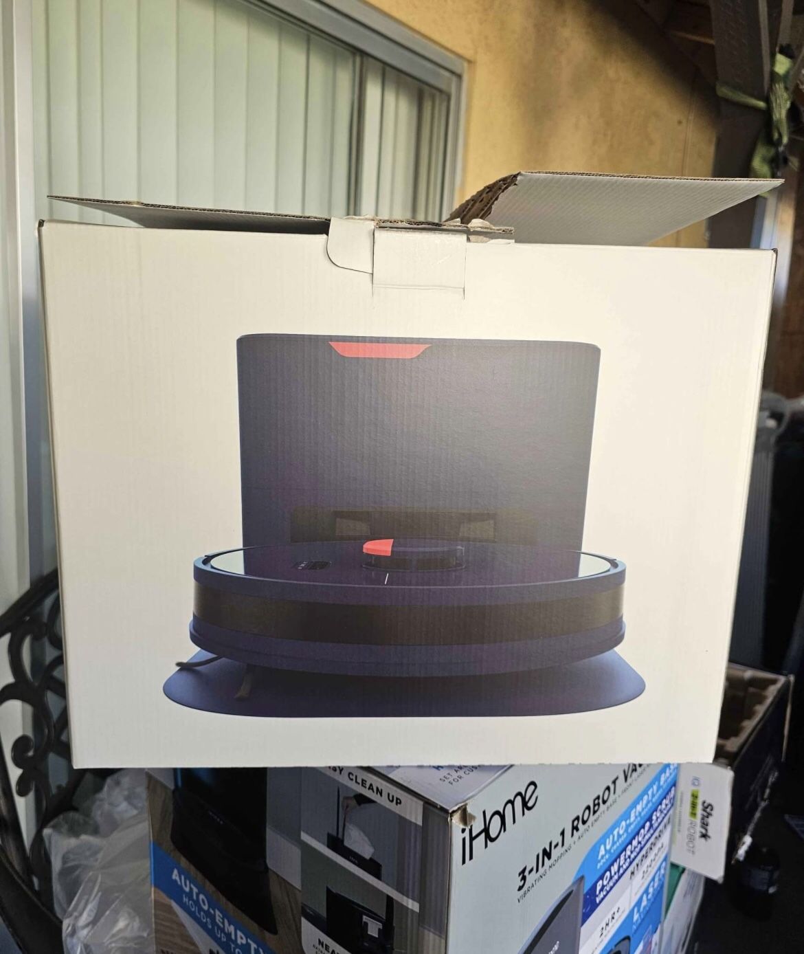 Dustin Robot Vacuum Cleaner
