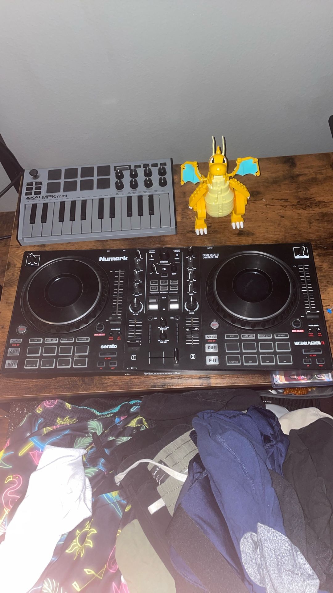 Numark Mixtrack Platnium Pro