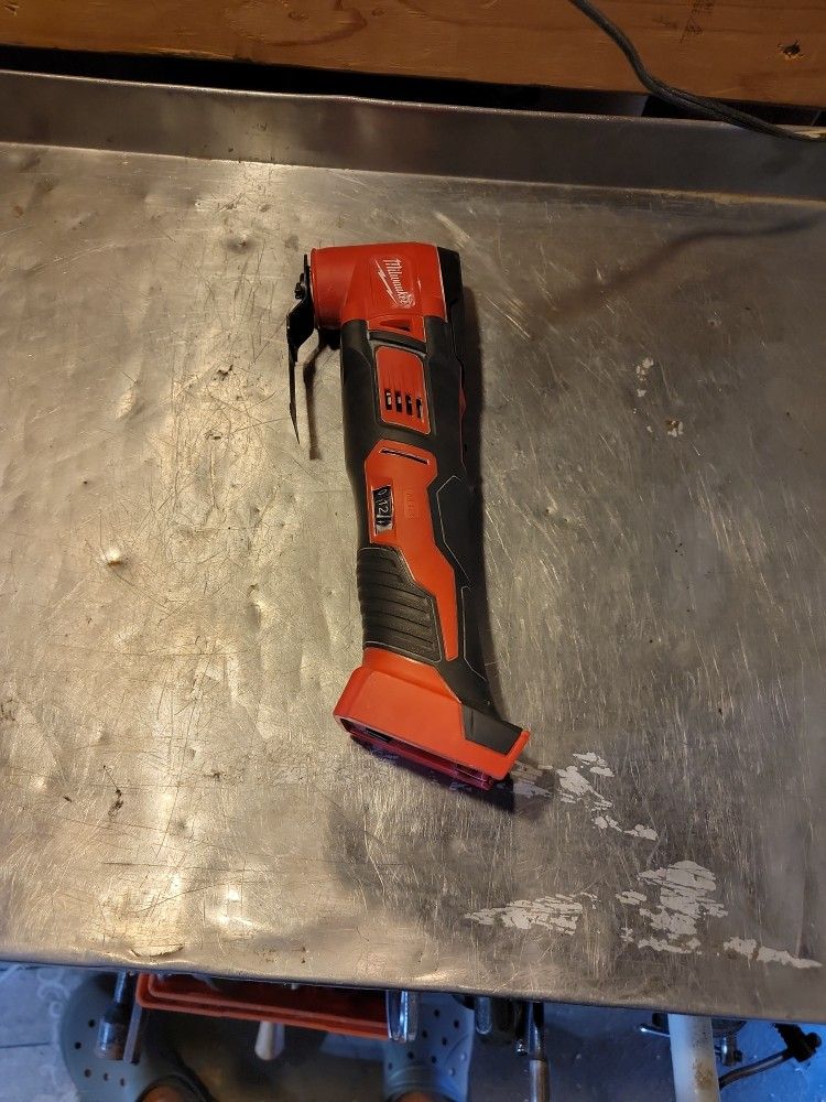 Milwaukee Multi Tool
