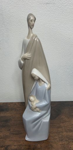 Lladro Holy Family