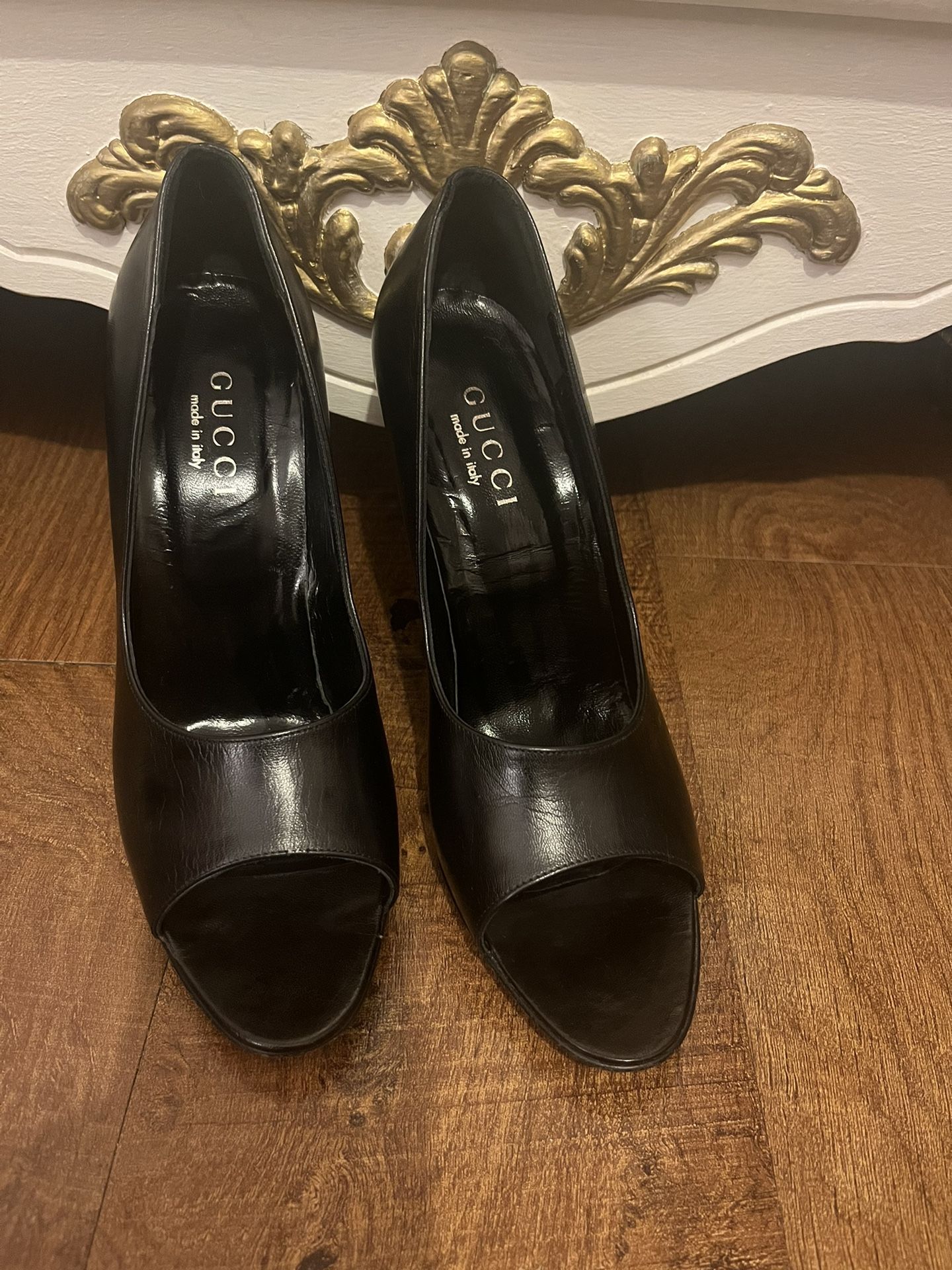 Classy Peep Toed Gucci Heels