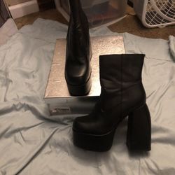 Chunky Square Toe Platform Heel 