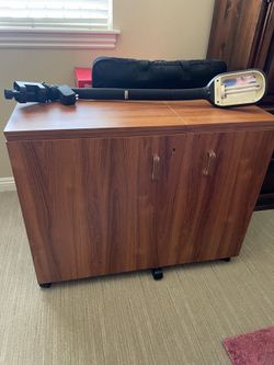 Sewing Desk & Hobby Light