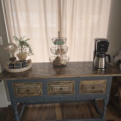 Beautiful Antique Buffet, Entryway, Or TV Stand. 