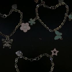 Charm Bracelets For Only 10$ With A Goody Included And Drop Off Free Within The Area 🌿💓