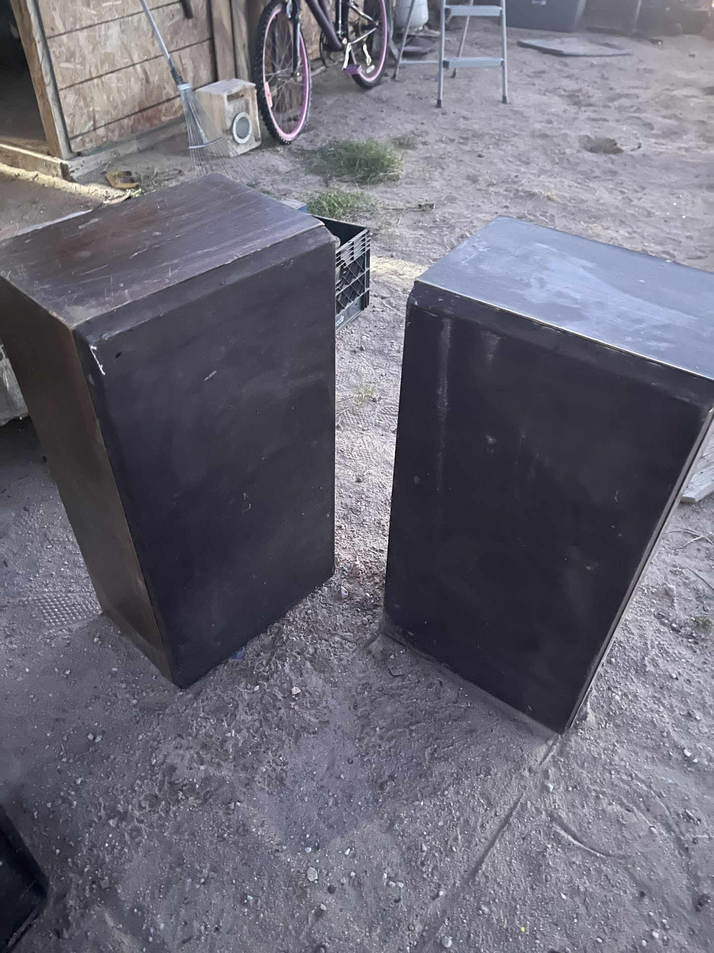 Speakers And Receiver 