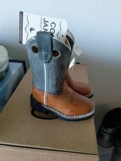 Cowboy boots Cody James new kids size $20