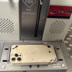 iPhone Cracked screen LCD
