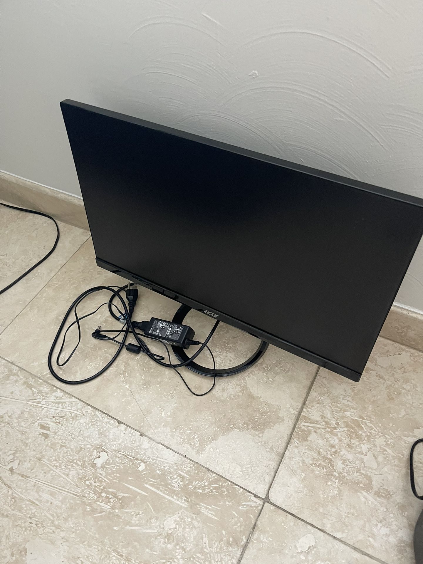 2 Computer Monitors 
