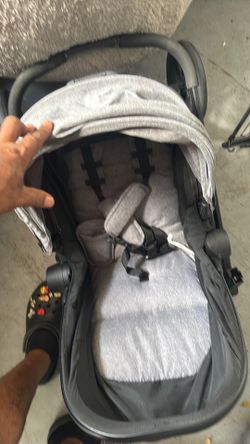 Baby scrolling