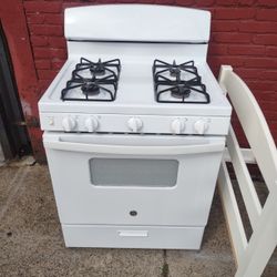 White GE Gas Store Working Perfect Condition