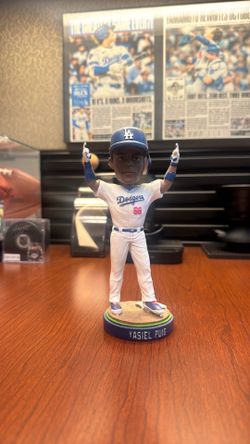 Yasiel Puig Bobblehead with box