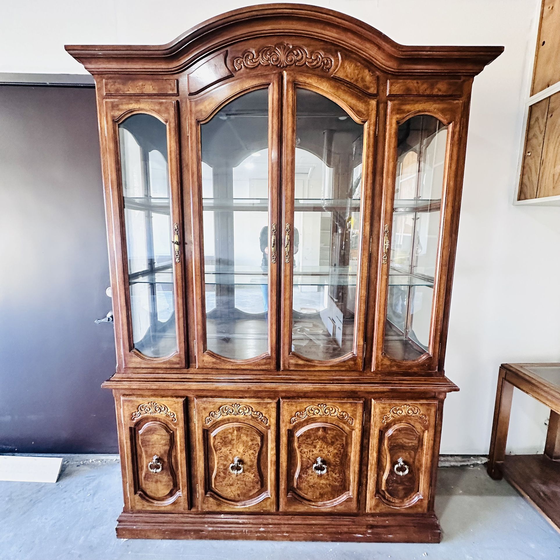 Elegant Vintage China Hutch / Display Cabinet