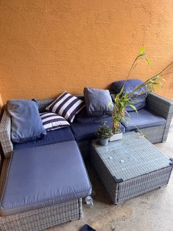 Outdoor Patio Couch – Great Condition – $200 OBO