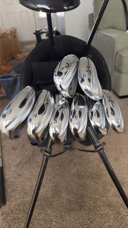 MacGregor Iron Set 3-9, PW, Driver and 3 wood.