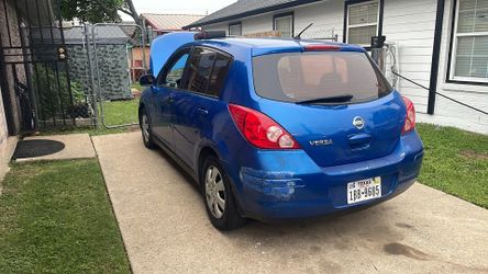 Nissan versa 2007