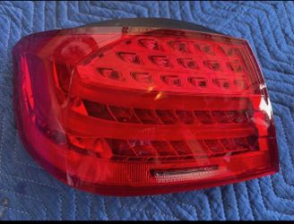 BMW E95 3 Series OEM tail light