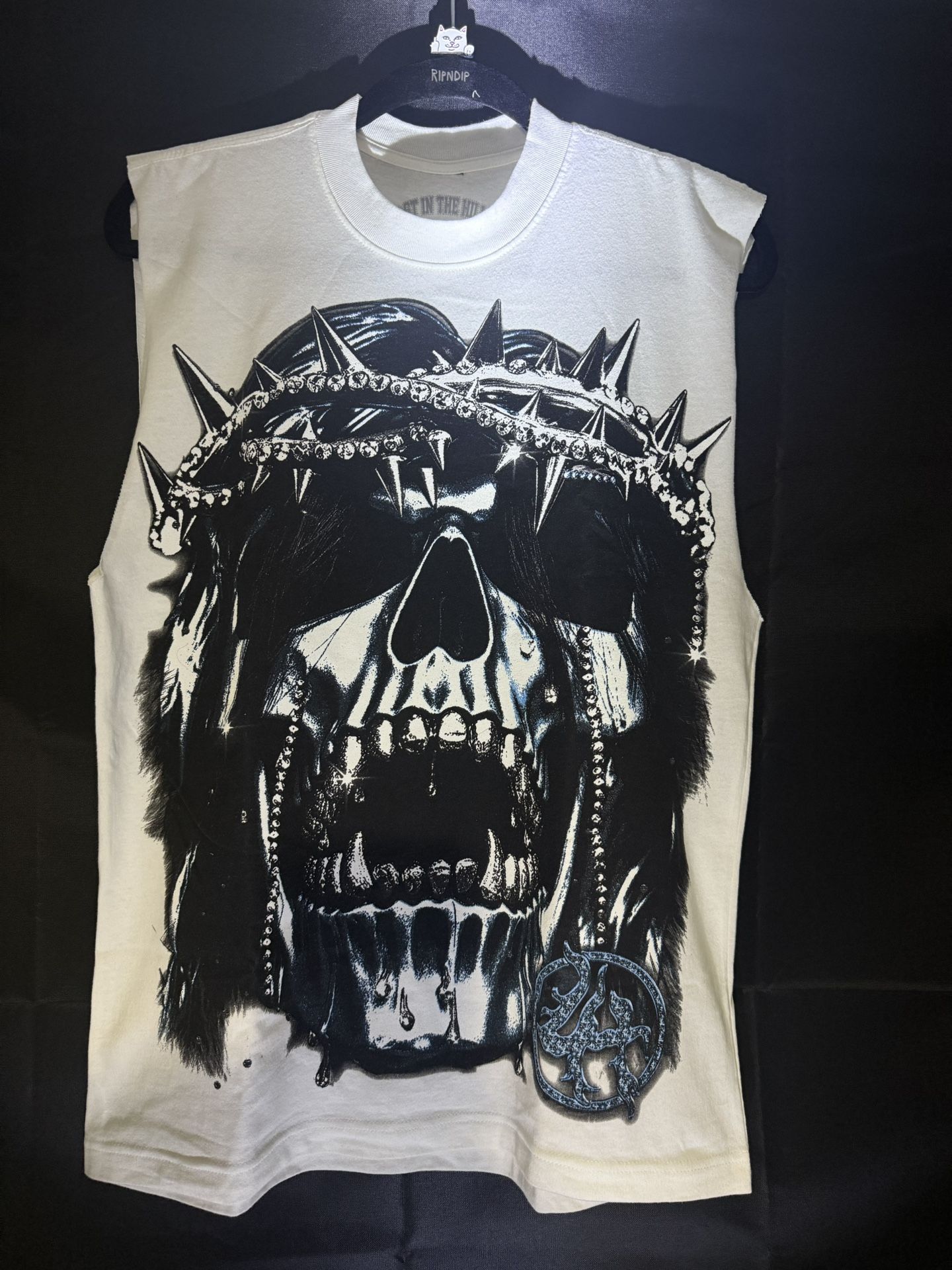 Lost Hills Skeleton Cut-Off Tee – White/Blue – Size S –
