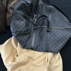 Louis Vuitton Keep all Duffle 55 - Authentic - Used Lightly - 1500$ 
