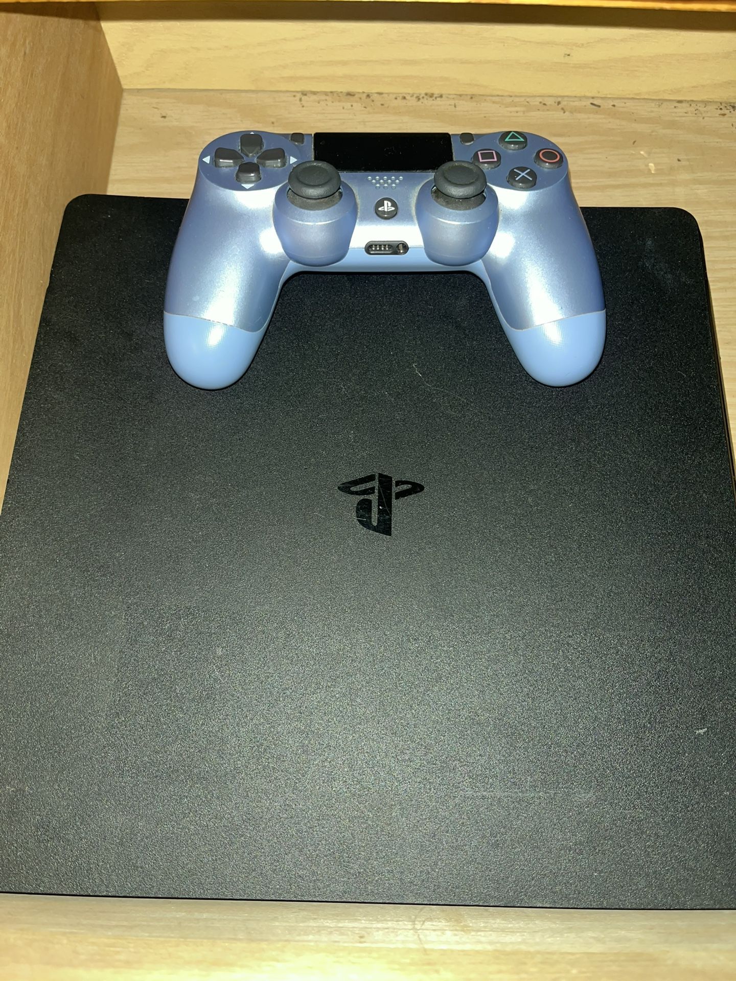 Play Station 4