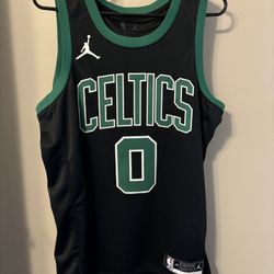 Jayson Tatum Black Swingman jersey
