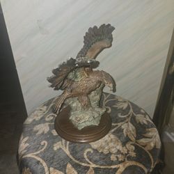 Giuseppe Armani Eagle On Rocks Porcelain Figurine 13 In