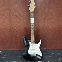 Music gear guitars squire by fender strat