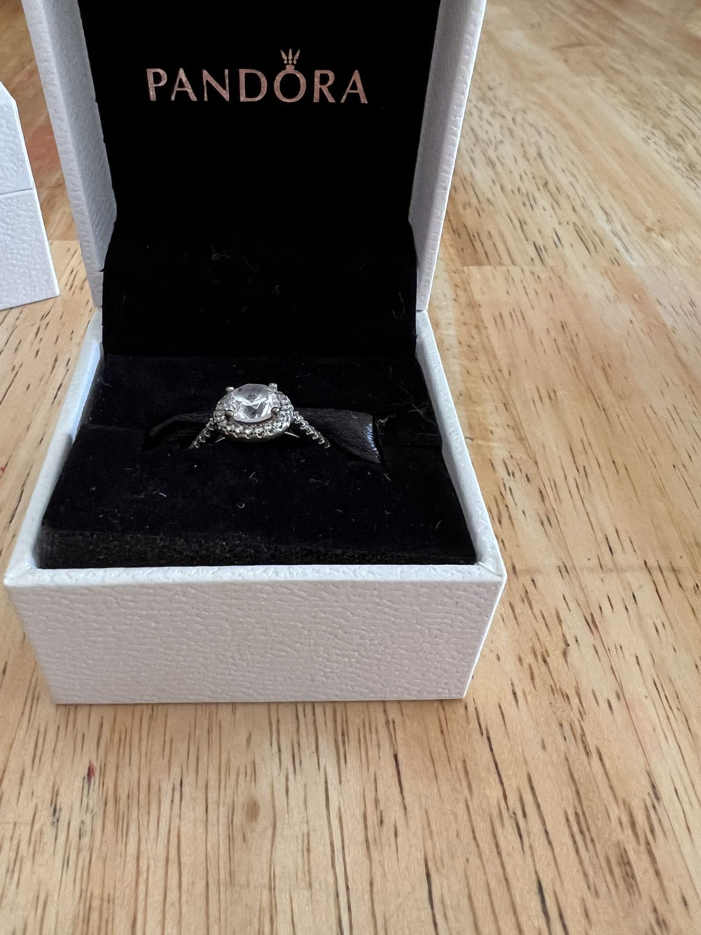 Pandora Ring Size 7 1/2