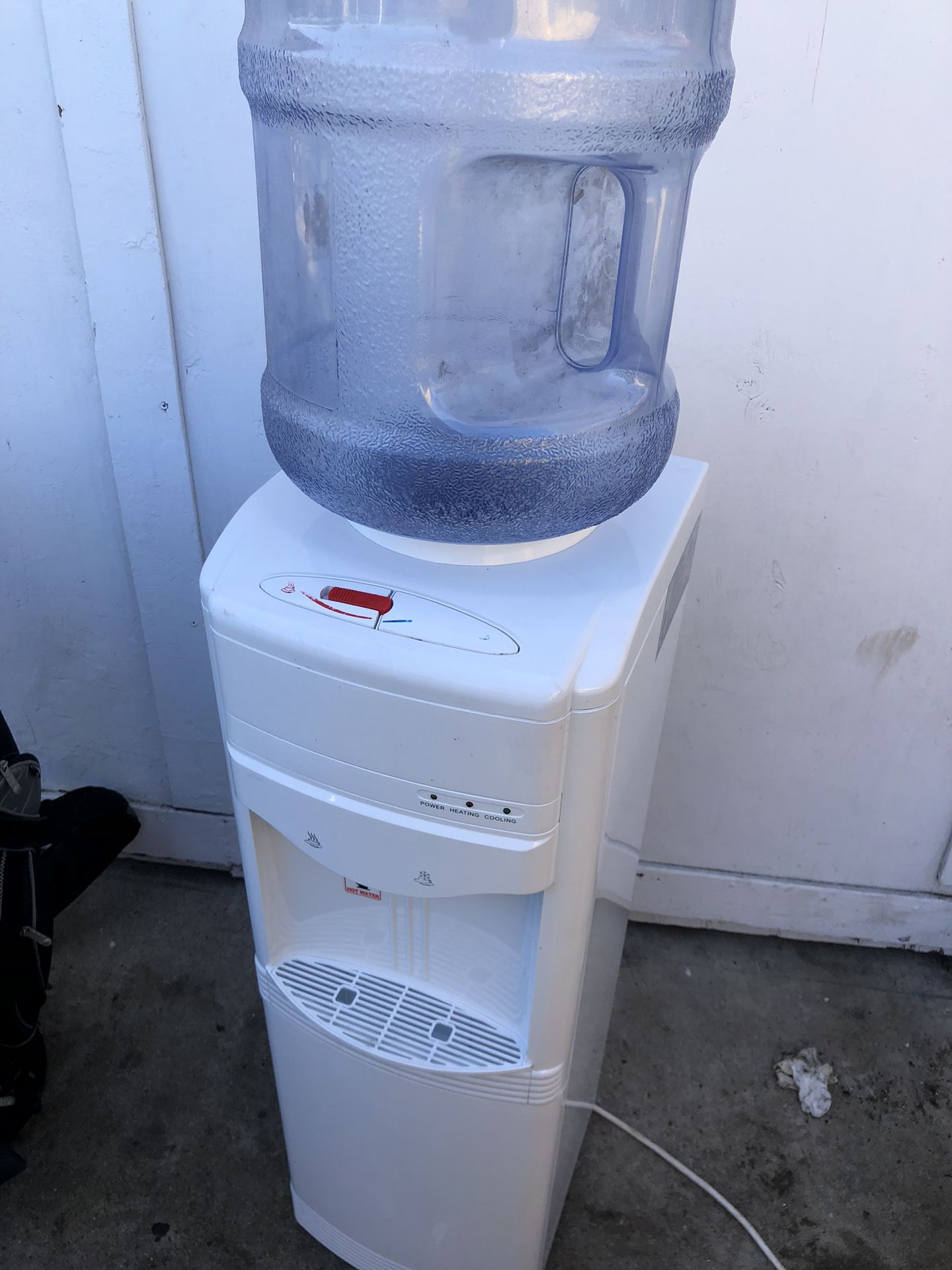 Hot/Cold Water Dispenser