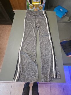 Grey yoga pants
