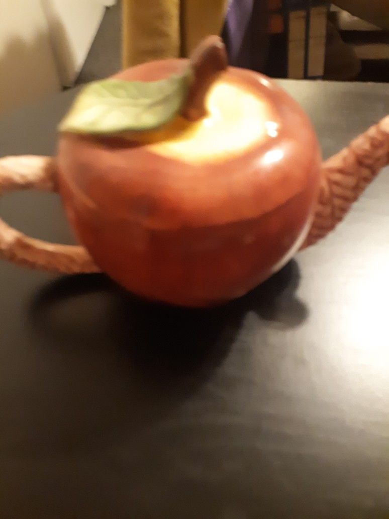 Apple Teapot