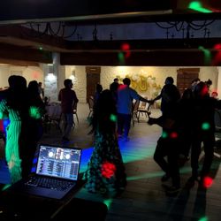 DJ Sounds Available Disponible 