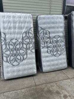 Twin Size Mattress Pillow Top 12” Thick.     All Sizes Available.     Same Day Delivery.      Brand New Mattress 