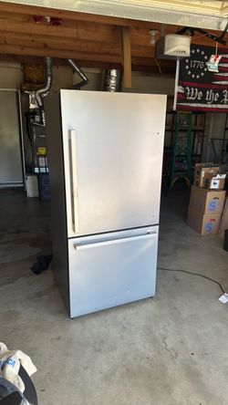 Refrigerator for sale Hisense