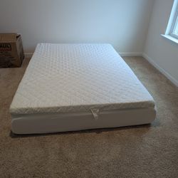 Like New Full Size Mattress 
