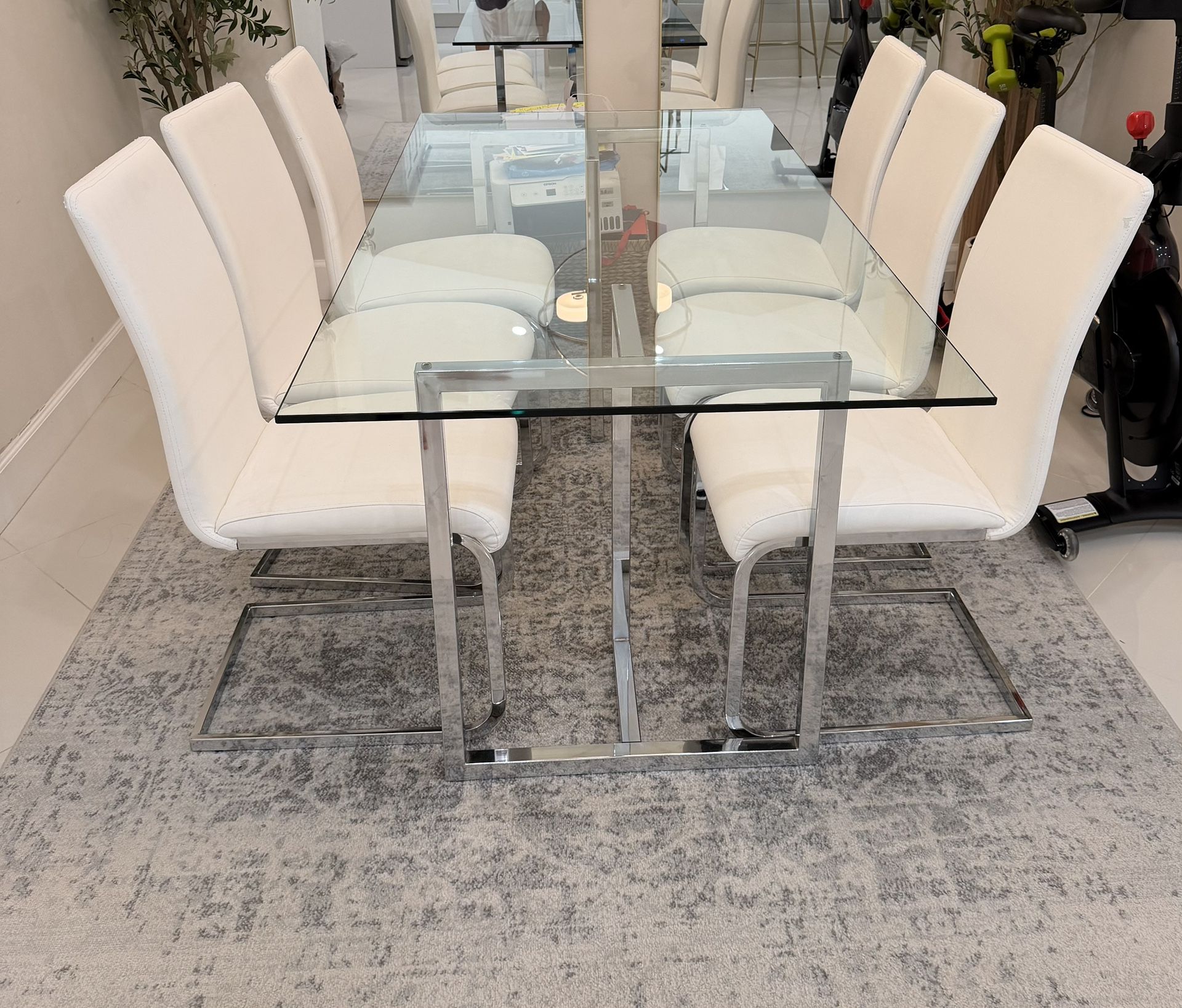 Cb2 Dining Table And Chairs