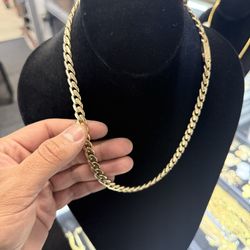 14k chain Cuban link