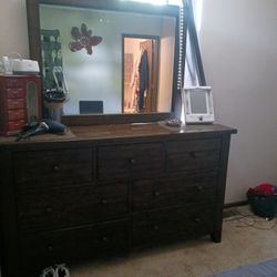 7 Drawer Dresser With Mirror