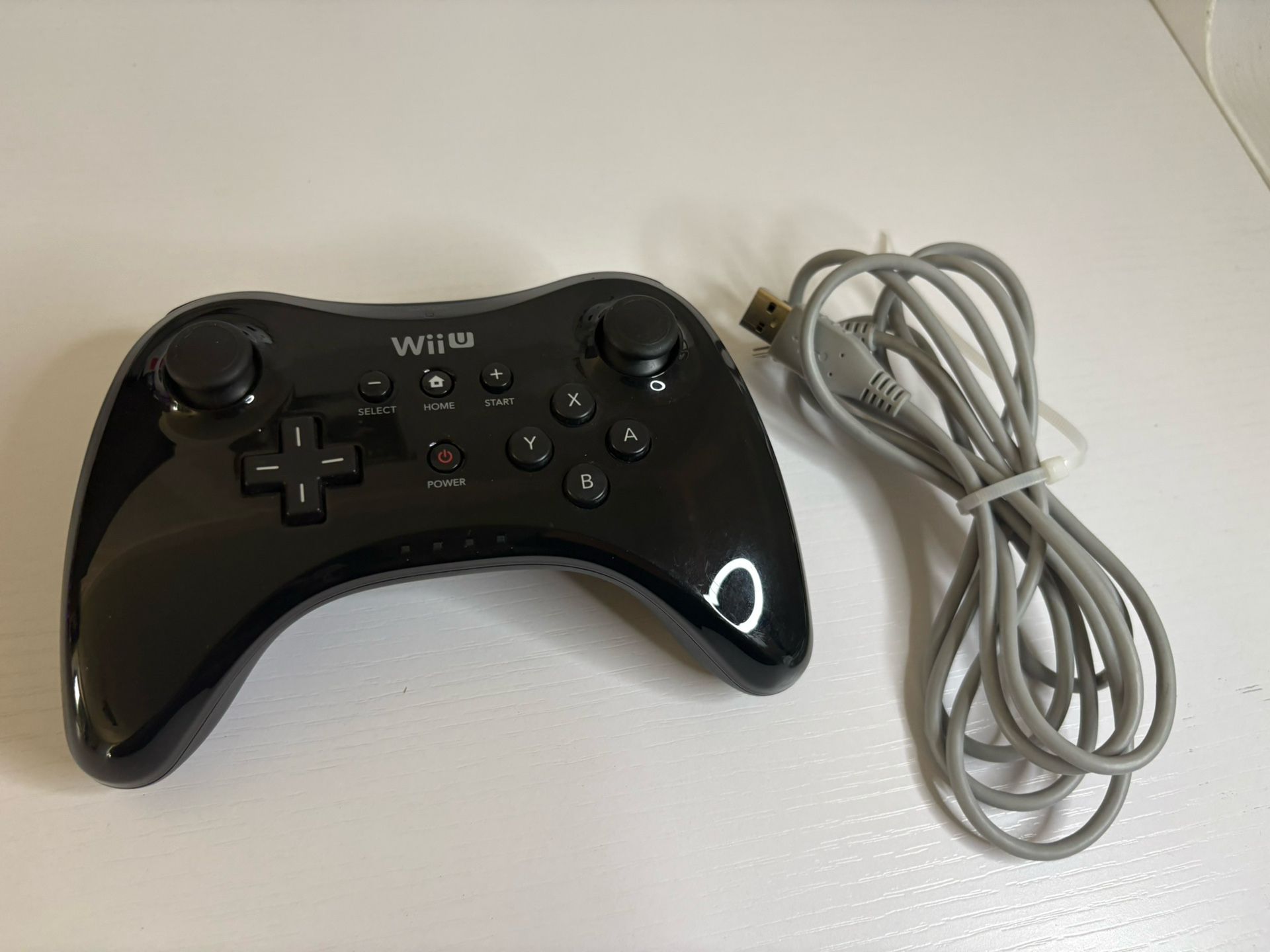 WII U PRO CONTROLLER