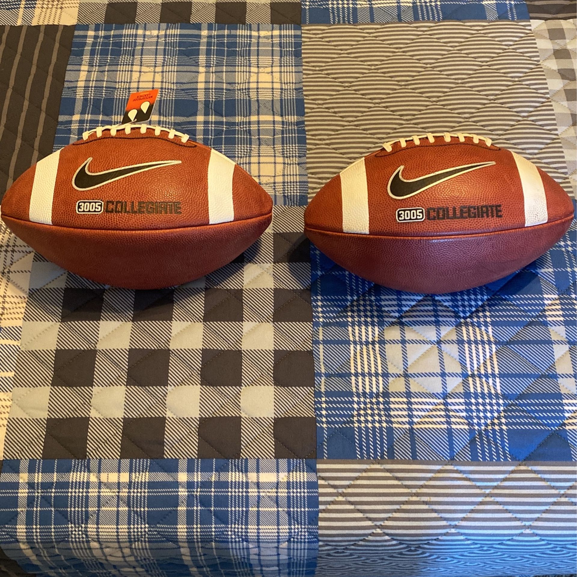 2 Nike 3005 Collegiate Football