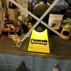 Union Made Heineken Windmill Bar Light 