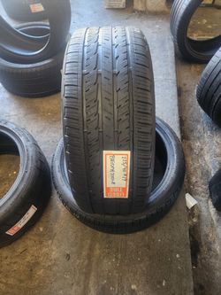 225 40R 19 Pair Of Bridgestone Used Tires 