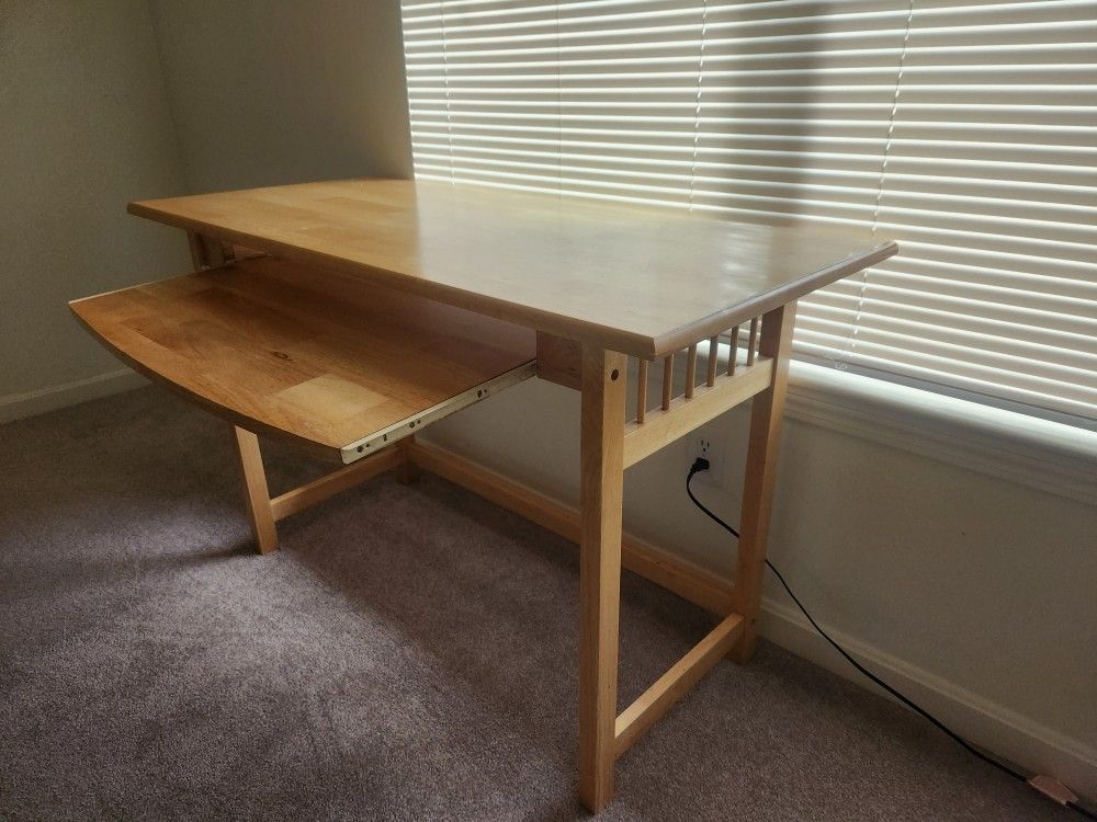 Sturdy Computer Table/Desk
