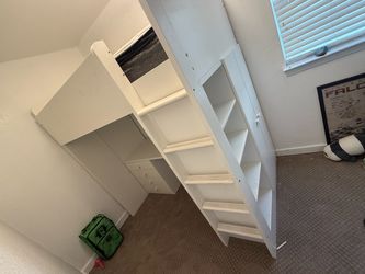 Bunk bed